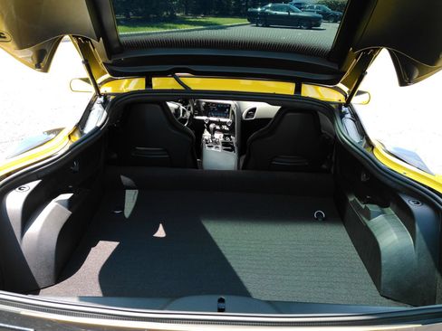 Used 2017 Chevrolet Corvette Z06 RWD image 9