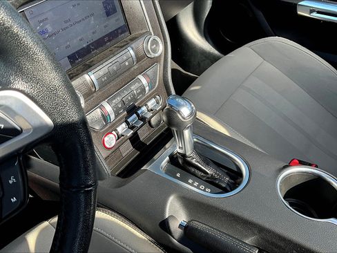 Used 2022 Ford Mustang Convertible w/ Equipment Group 101A image 15