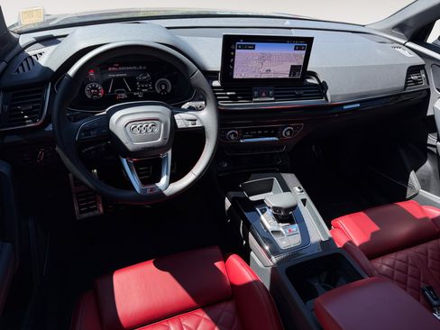 Used 2023 Audi SQ5 Prestige AWD/4WD image 15