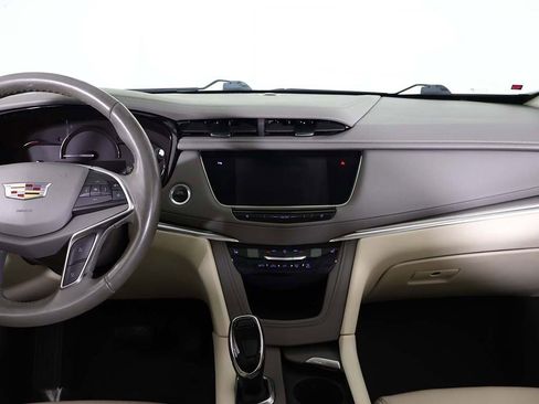 Used 2018 Cadillac XT5 Luxury w/ Driver Awareness Package image 41