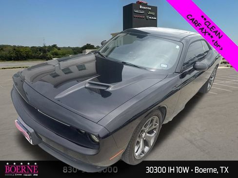 Used 2015 Dodge Challenger SXT Plus RWD image 4