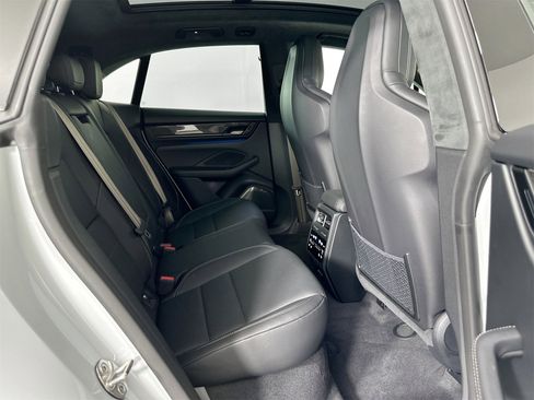 Certified 2025 Porsche Macan Turbo Electric image 29