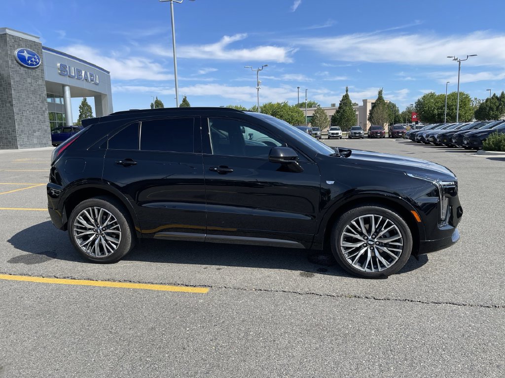 Used 2024 Cadillac XT4 Sport AWD/4WD image 11