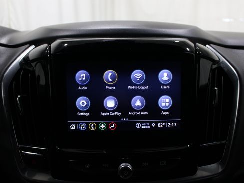 Used 2022 Chevrolet Traverse LT FWD image 16