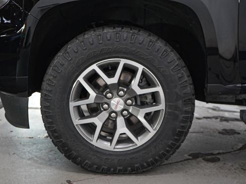 Used 2021 GMC Canyon AT4 w/ Driver Alert Package AWD/4WD image 29