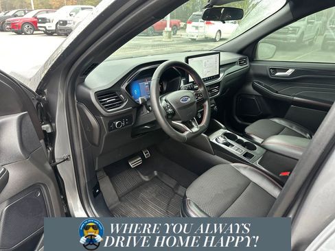 Used 2023 Ford Escape ST-Line w/ Tech Pack #1 image 9
