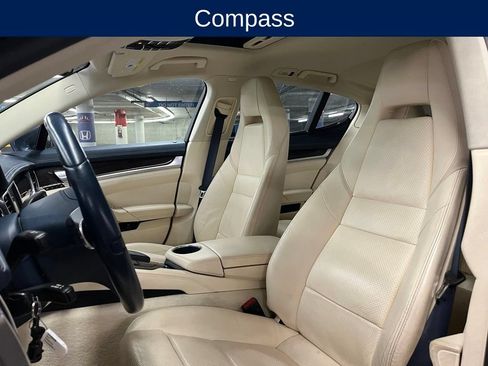 Used 2011 Porsche Panamera 4 AWD/4WD image 19