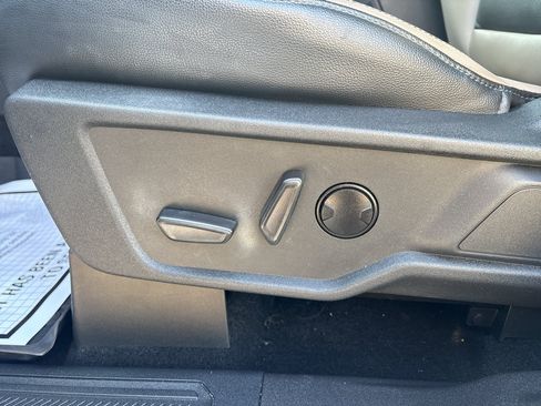 Used 2023 Ford Bronco Wildtrak AWD/4WD image 35
