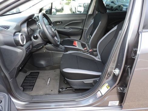 Used 2025 Nissan Versa S w/ Trunk Package FWD image 16