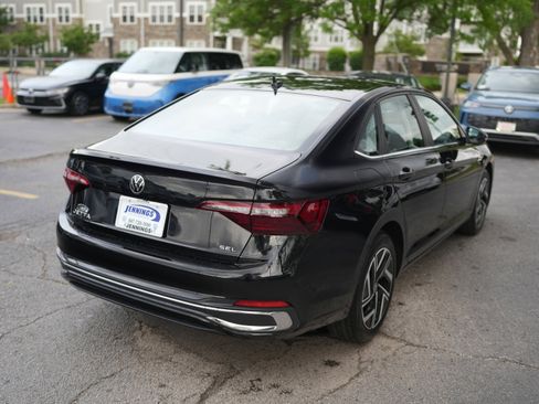 Used 2024 Volkswagen Jetta SEL FWD image 8