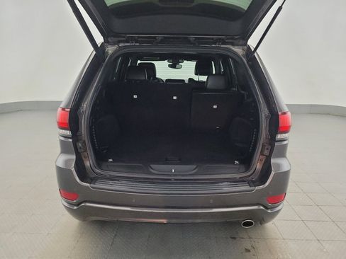 Used 2020 Jeep Grand Cherokee Altitude AWD/4WD image 29