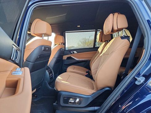 Certified 2024 BMW X7 xDrive40i w/ M Sport Package image 10