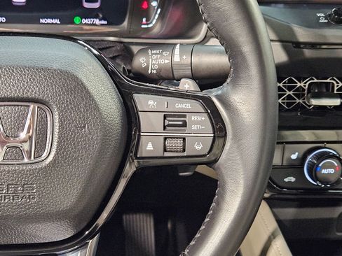 Used 2023 Honda Accord Touring image 28