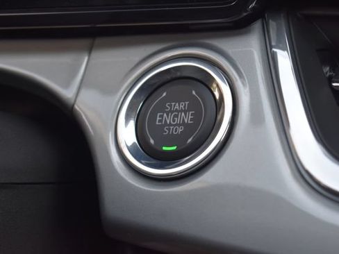 New 2026 Chevrolet Trax LT w/ LT Convenience Package FWD image 24
