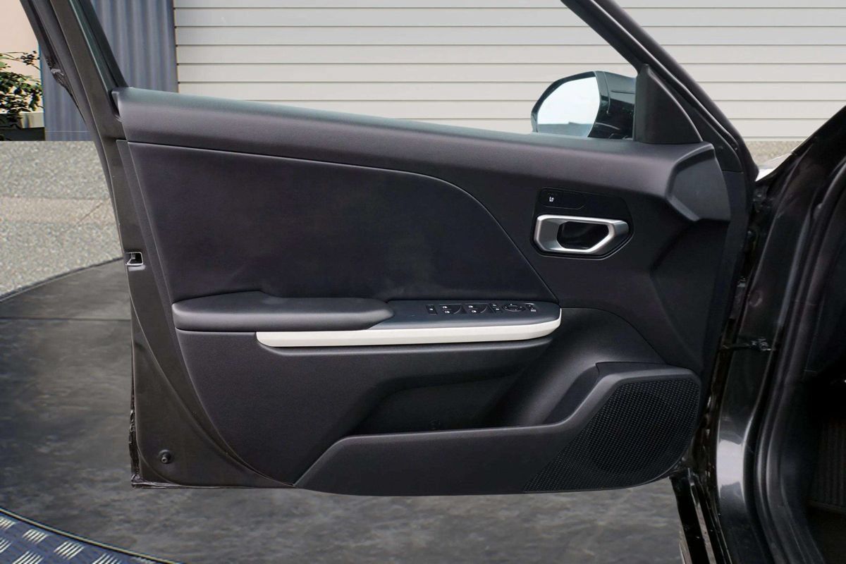 Used 2025 Kia K4 GT-Line w/ GT-Line Sunroof Package FWD image 15