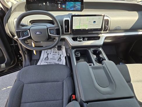 New 2026 Ford Expedition Active AWD/4WD image 19