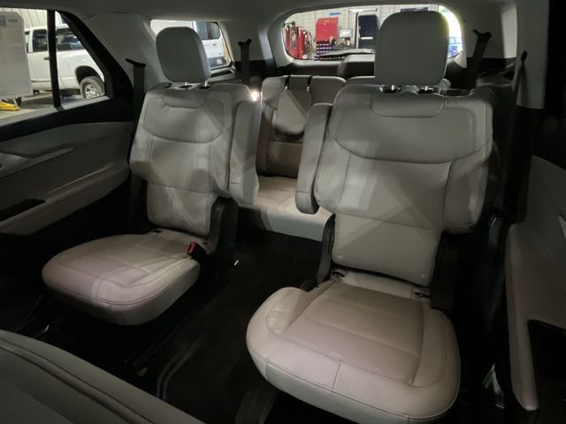 Used 2026 Ford Explorer Active w/ Active Comfort Package AWD/4WD image 28