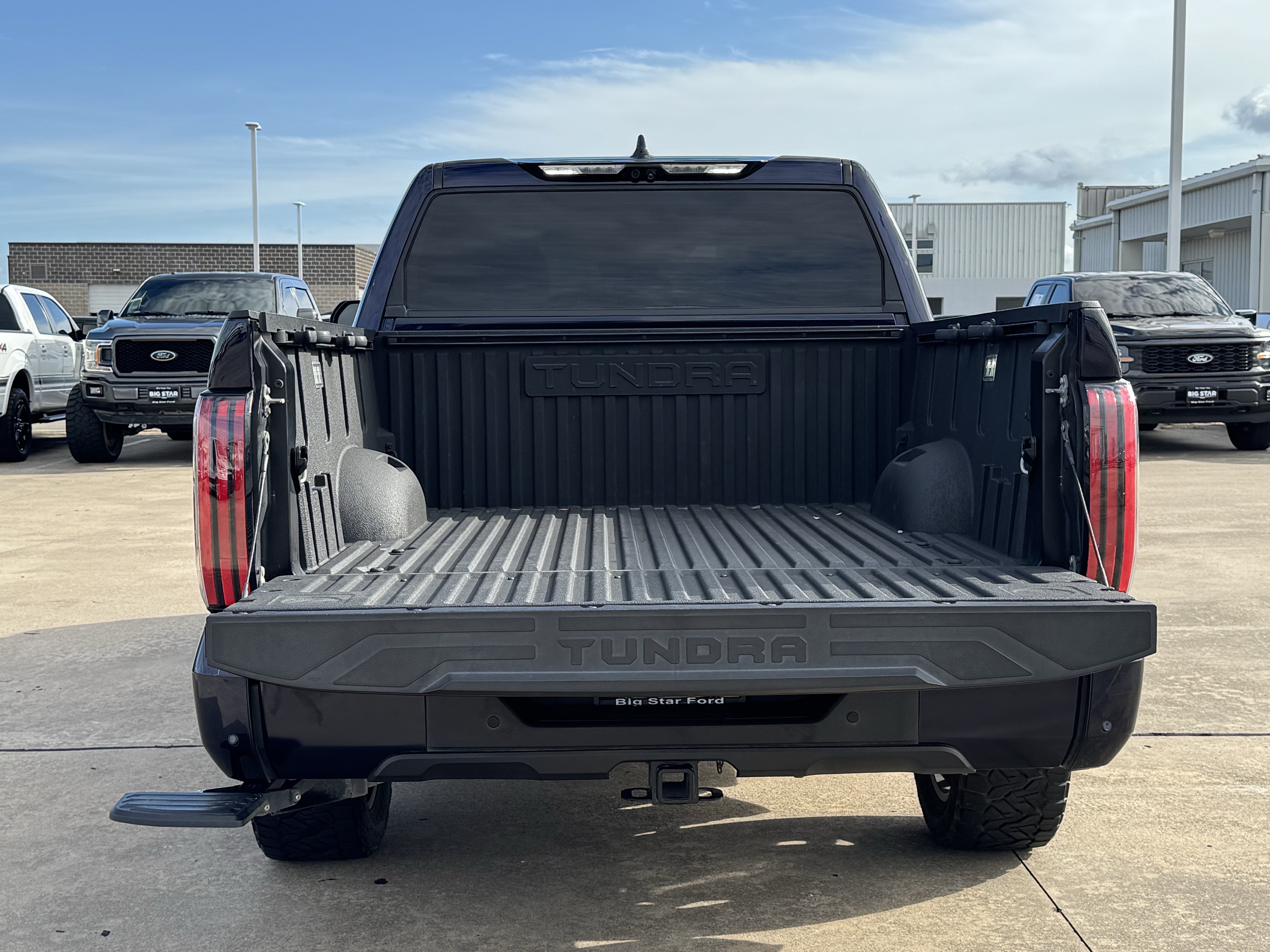 Used 2023 Toyota Tundra Platinum AWD/4WD image 34
