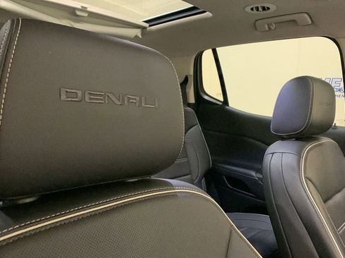 Used 2021 GMC Acadia Denali w/ Denali Technology Package image 15