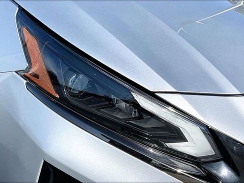 Used 2024 Nissan Altima 2.5 SR image 29