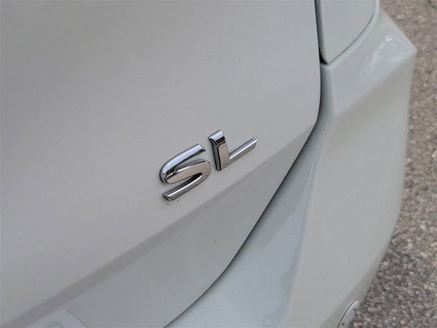 Used 2020 Nissan Rogue SL w/ Premium Package image 7