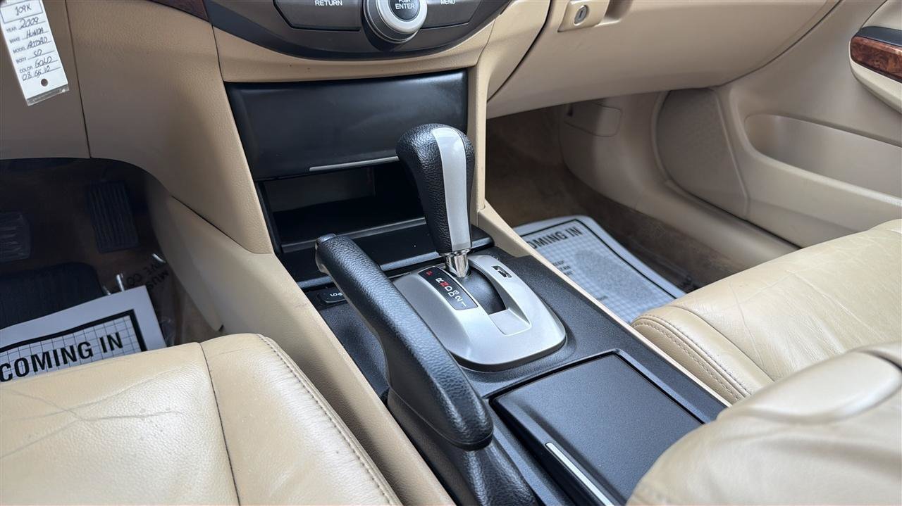 Used 2009 Honda Accord EX-L image 24