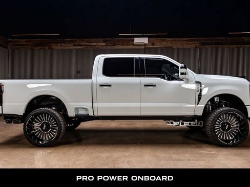 Used 2024 Ford F250 King Ranch w/ Chrome Package image 10