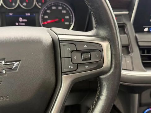 Used 2021 Chevrolet Suburban Z71 image 17