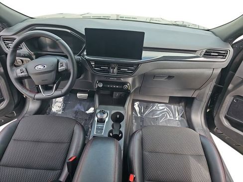 Certified 2023 Ford Escape ST-Line w/ Tech Pack #1 AWD/4WD image 9