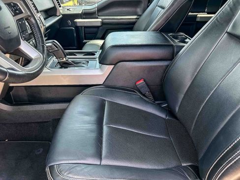 Used 2020 Ford F150 Lariat RWD image 13