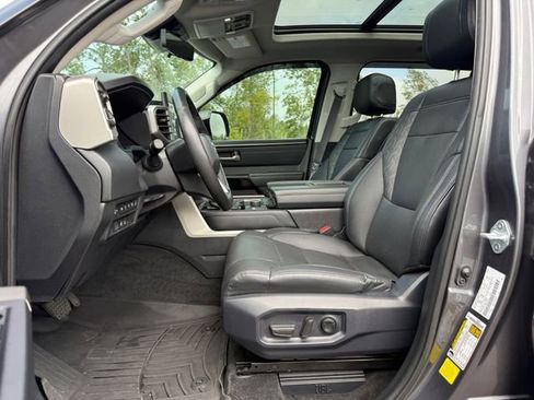 Used 2024 Toyota Tundra Limited image 9