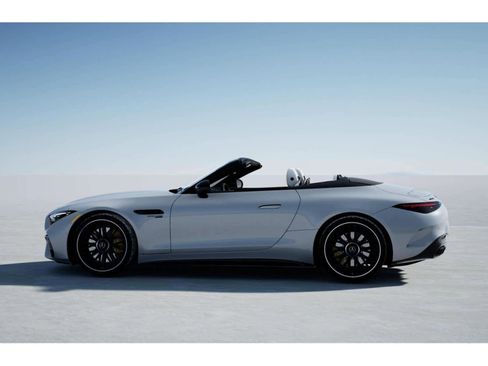 New 2026 Mercedes-Benz SL 63 AMG 4MATIC image 33