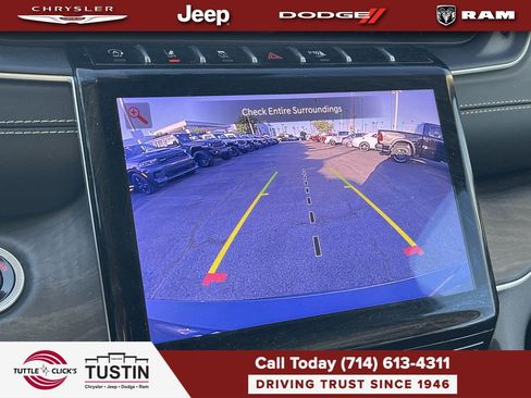 Used 2023 Jeep Grand Cherokee L Limited AWD/4WD image 25