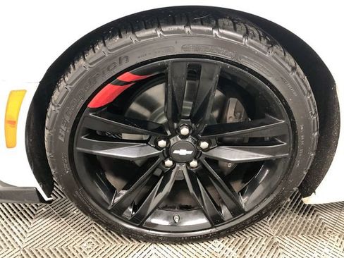 Used 2018 Chevrolet Camaro SS w/ Redline Edition RWD image 27
