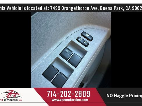 Used 2012 Toyota Highlander Limited image 37