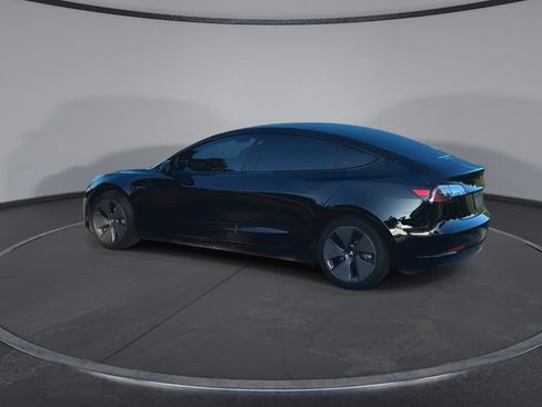 Used 2022 Tesla Model 3 RWD image 6