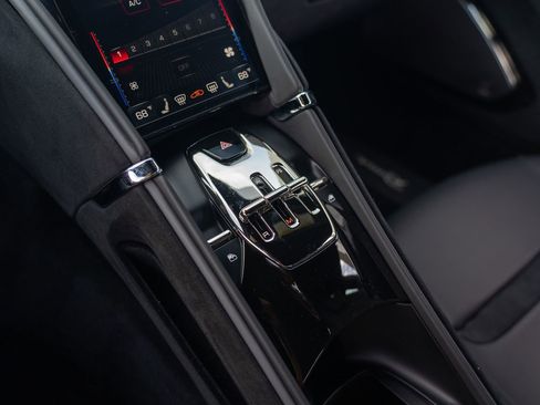 Certified 2022 Ferrari Roma image 37