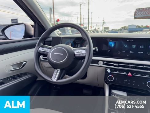 Certified 2025 Hyundai Tucson SEL FWD image 20