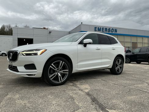 Used 2021 Volvo XC60 T5 Momentum w/ Premium Package AWD/4WD image 6