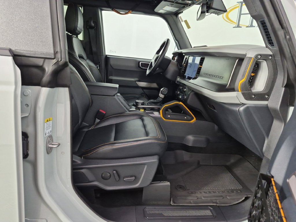 Used 2023 Ford Bronco Badlands AWD/4WD image 32