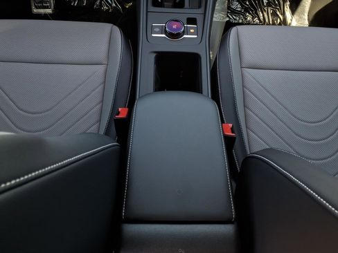 New 2026 Volkswagen Tiguan SE R-Line image 16