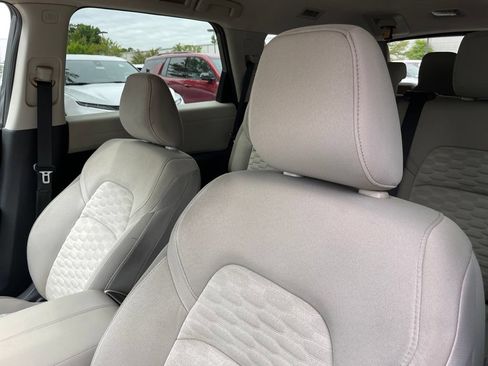 Used 2022 Nissan Pathfinder SV AWD/4WD image 24
