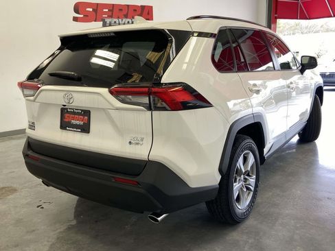 Used 2025 Toyota RAV4 XLE w/ Convenience Package image 3