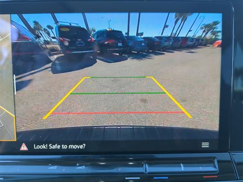 Used 2025 Volkswagen Atlas SEL Premium R-Line image 35