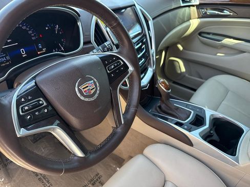 Used 2015 Cadillac SRX Luxury image 35