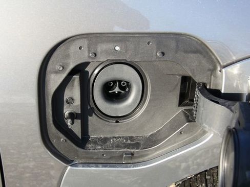 New 2026 Subaru Solterra Premium image 12