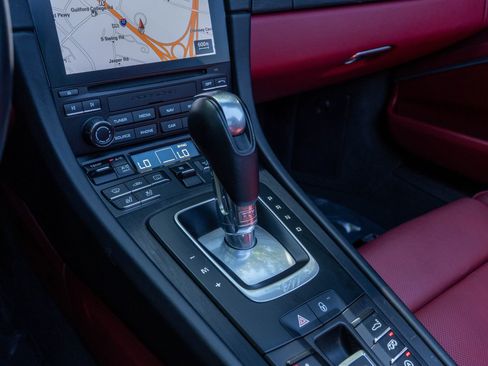 Certified 2018 Porsche 911 Targa 4 GTS image 33