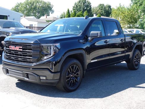 Used 2024 GMC Sierra 1500 Elevation w/ Preferred Package AWD/4WD image 2