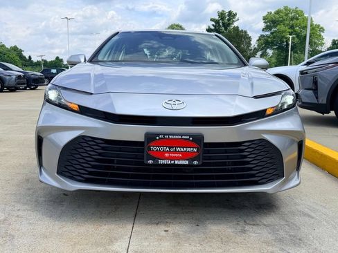 Used 2025 Toyota Camry LE FWD image 2