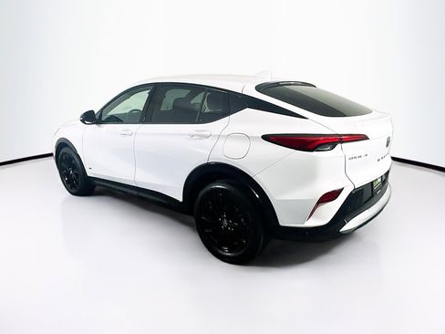 Used 2025 Buick Envista Sport Touring image 5